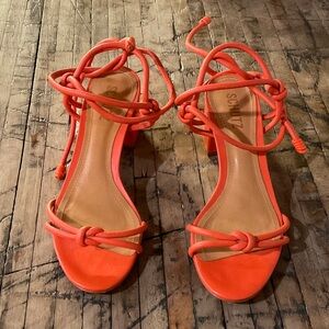 SCHUTZ Women's Vibrant Orange Knotted Heels